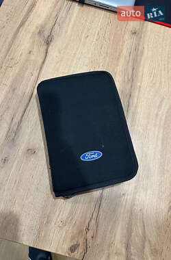 Внедорожник / Кроссовер Ford Kuga 2013 в 