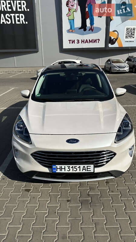 Внедорожник / Кроссовер Ford Kuga 2021 в Одессе