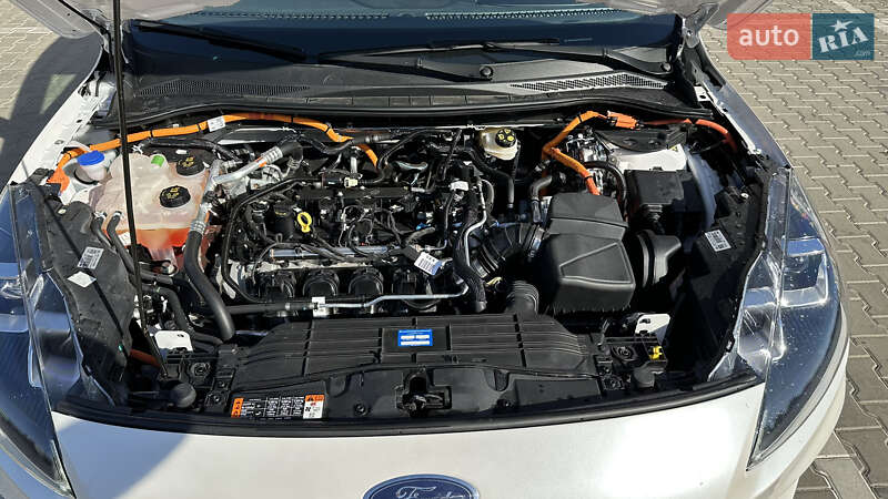 Внедорожник / Кроссовер Ford Kuga 2021 в Одессе