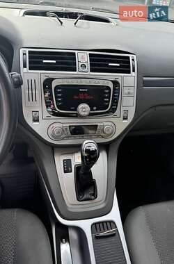 Внедорожник / Кроссовер Ford Kuga 2012 в 