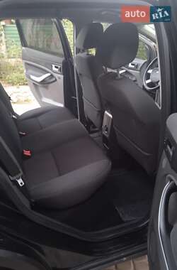 Внедорожник / Кроссовер Ford Kuga 2011 в 