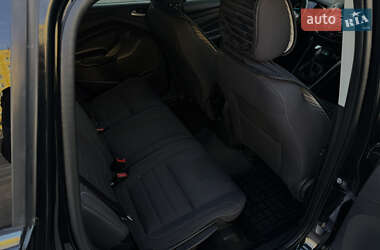 Внедорожник / Кроссовер Ford Kuga 2014 в 