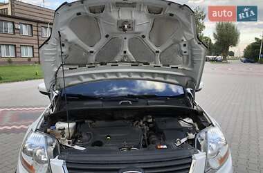 Внедорожник / Кроссовер Ford Kuga 2013 в 