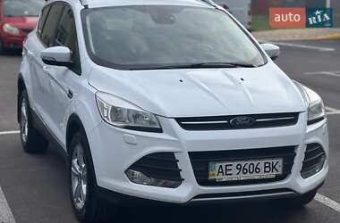 Внедорожник / Кроссовер Ford Kuga 2016 в 