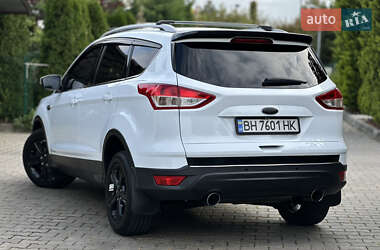 Внедорожник / Кроссовер Ford Kuga 2013 в 