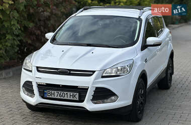Внедорожник / Кроссовер Ford Kuga 2013 в 