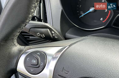 Внедорожник / Кроссовер Ford Kuga 2013 в 