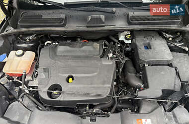 Внедорожник / Кроссовер Ford Kuga 2011 в 