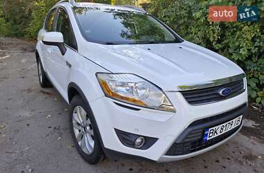 Позашляховик / Кросовер Ford Kuga 2010 в  фото 4 Позашляховик / Кросовер Ford Kuga 2010 в
