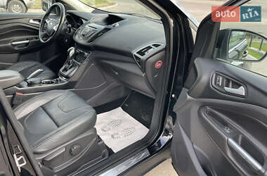 Внедорожник / Кроссовер Ford Kuga 2014 в 