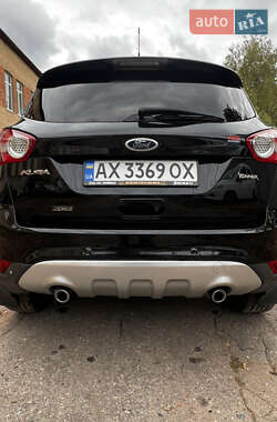 Позашляховик / Кросовер Ford Kuga 2011 в 