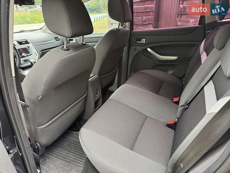 Внедорожник / Кроссовер Ford Kuga 2010 в Киеве