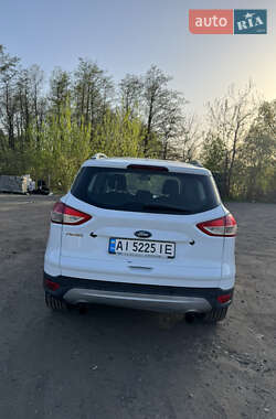 Внедорожник / Кроссовер Ford Kuga 2013 в 