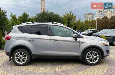 Внедорожник / Кроссовер Ford Kuga 2012 в 