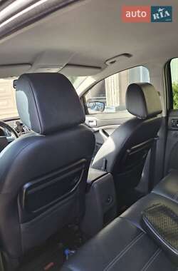 Внедорожник / Кроссовер Ford Kuga 2011 в 