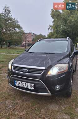 Внедорожник / Кроссовер Ford Kuga 2011 в 