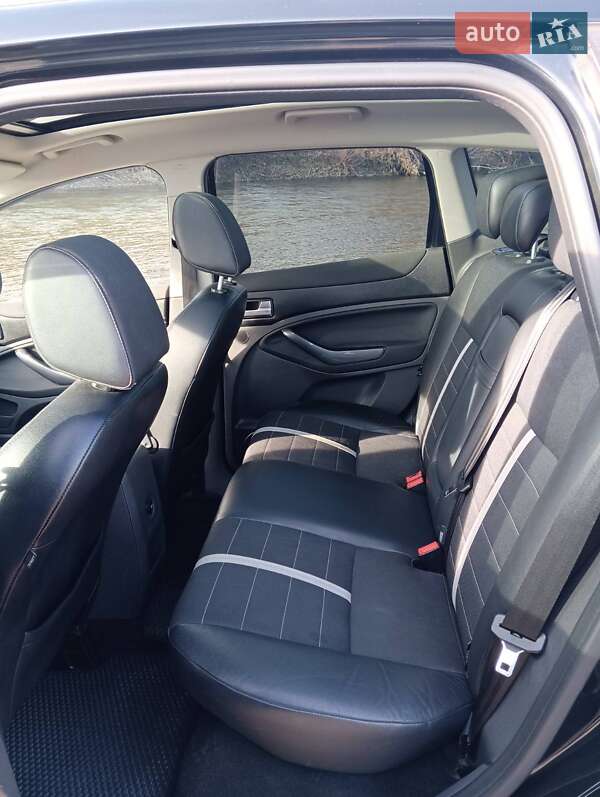 Внедорожник / Кроссовер Ford Kuga 2011 в Ивано-Франковске
