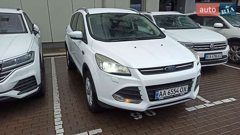 Внедорожник / Кроссовер Ford Kuga 2015 в Киеве
