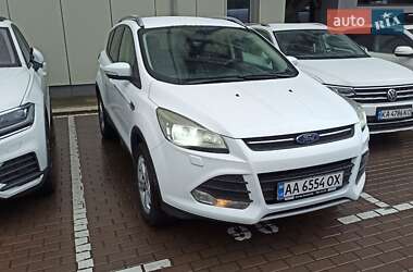 Внедорожник / Кроссовер Ford Kuga 2015 в 