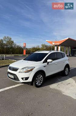 Внедорожник / Кроссовер Ford Kuga 2011 в 