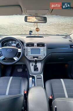 Внедорожник / Кроссовер Ford Kuga 2011 в 