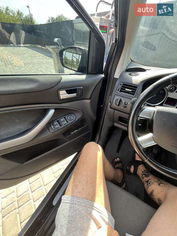 Внедорожник / Кроссовер Ford Kuga 2011 в Южноукраинске фото 4 Внедорожник / Кроссовер Ford Kuga 2011 в Южноукраинске