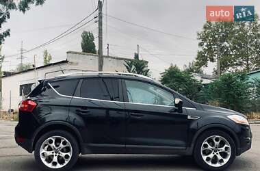 Внедорожник / Кроссовер Ford Kuga 2009 в 
