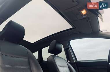 Внедорожник / Кроссовер Ford Kuga 2009 в 