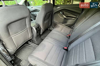 Внедорожник / Кроссовер Ford Kuga 2013 в 