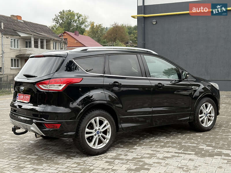 Внедорожник / Кроссовер Ford Kuga 2016 в Кременце