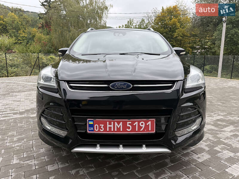 Внедорожник / Кроссовер Ford Kuga 2016 в Кременце