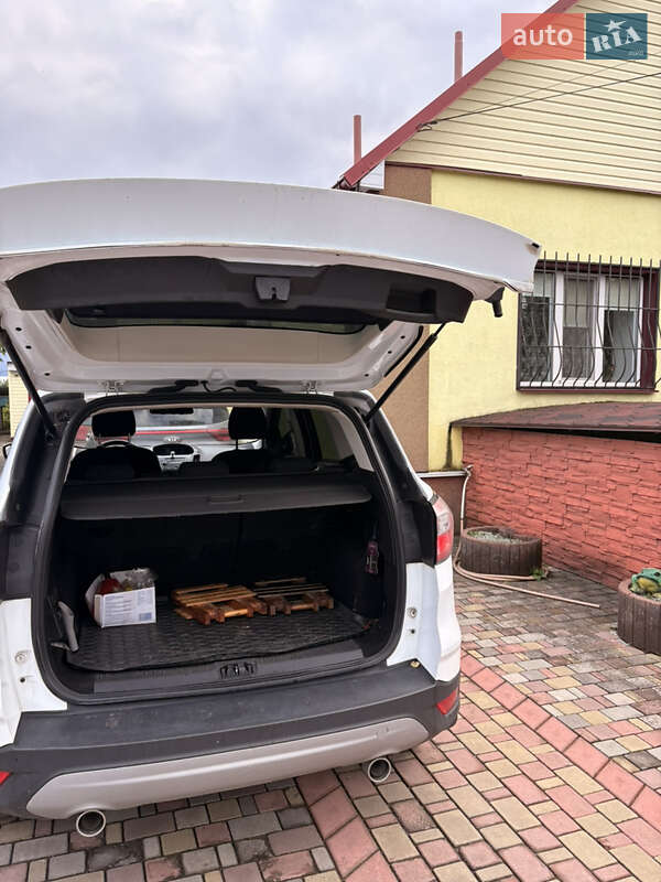 Внедорожник / Кроссовер Ford Kuga 2017 в Киеве фото 7 Внедорожник / Кроссовер Ford Kuga 2017 в Киеве