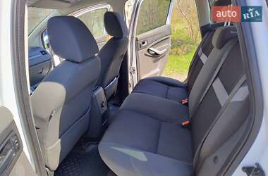 Внедорожник / Кроссовер Ford Kuga 2011 в 