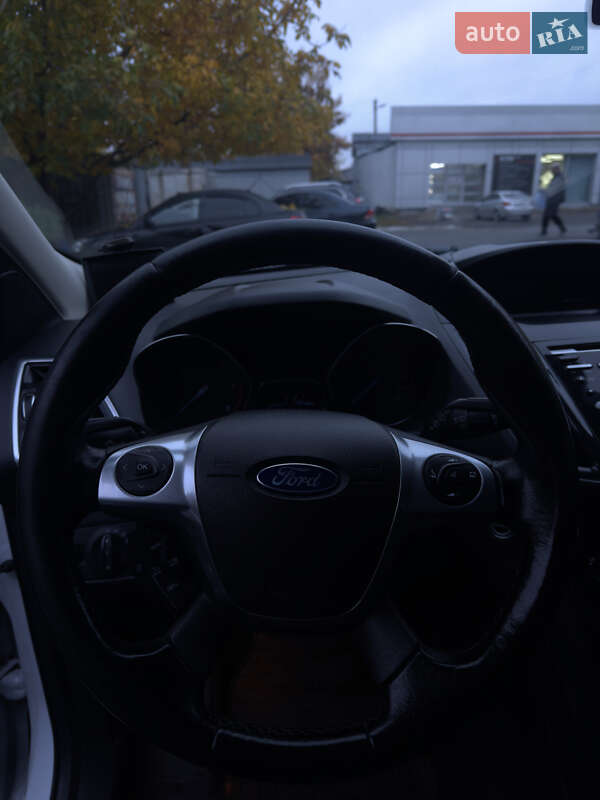Внедорожник / Кроссовер Ford Kuga 2013 в Полтаве фото 15 Внедорожник / Кроссовер Ford Kuga 2013 в Полтаве