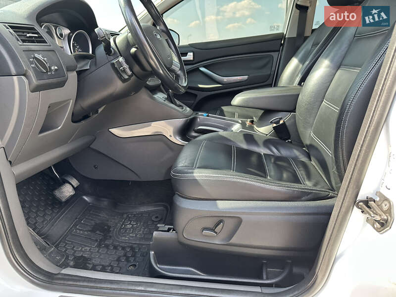 Внедорожник / Кроссовер Ford Kuga 2011 в Кропивницком