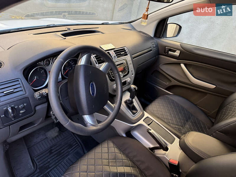 Позашляховик / Кросовер Ford Kuga 2010 в Миколаєві фото 4 Позашляховик / Кросовер Ford Kuga 2010 в Миколаєві