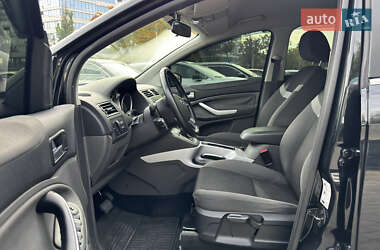 Внедорожник / Кроссовер Ford Kuga 2012 в 