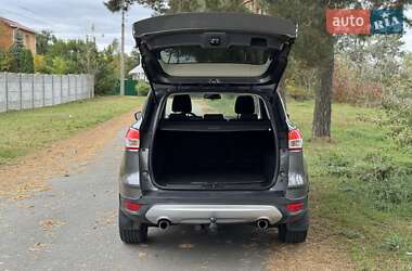 Внедорожник / Кроссовер Ford Kuga 2013 в 