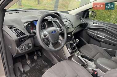 Внедорожник / Кроссовер Ford Kuga 2013 в 
