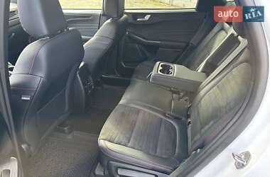 Позашляховик / Кросовер Ford Kuga 2023 в  фото 13 Позашляховик / Кросовер Ford Kuga 2023 в