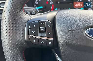 Позашляховик / Кросовер Ford Kuga 2023 в  фото 21 Позашляховик / Кросовер Ford Kuga 2023 в