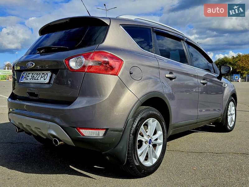 Внедорожник / Кроссовер Ford Kuga 2012 в Днепре