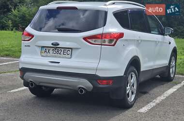 Внедорожник / Кроссовер Ford Kuga 2013 в 