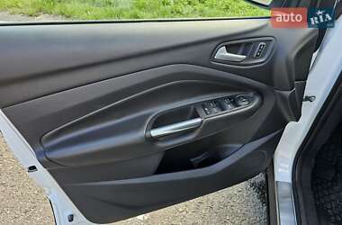 Внедорожник / Кроссовер Ford Kuga 2013 в 