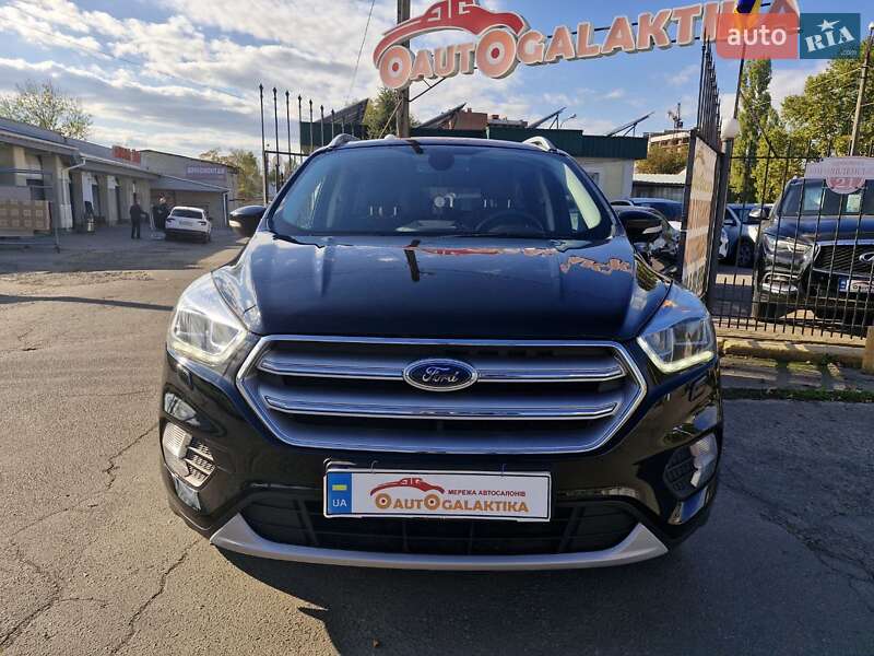 Позашляховик / Кросовер Ford Kuga 2019 в Миколаєві