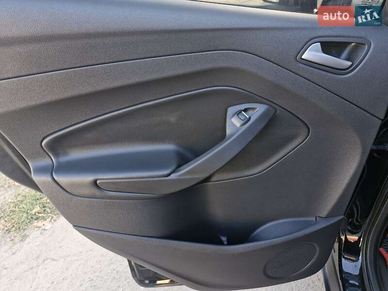 Позашляховик / Кросовер Ford Kuga 2019 в Миколаєві