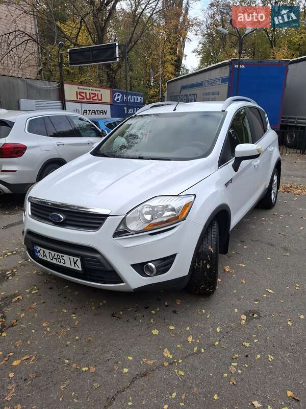 Позашляховик / Кросовер Ford Kuga 2010 в Києві
