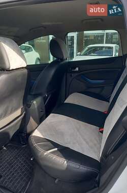 Внедорожник / Кроссовер Ford Kuga 2009 в 
