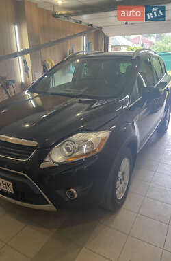 Внедорожник / Кроссовер Ford Kuga 2012 в 