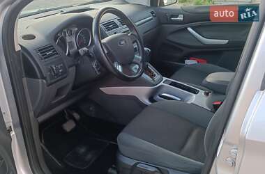 Позашляховик / Кросовер Ford Kuga 2012 в  фото 4 Позашляховик / Кросовер Ford Kuga 2012 в